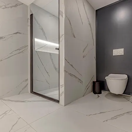 Dulcet Hotel