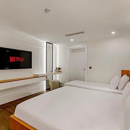 Hotel Dulcet