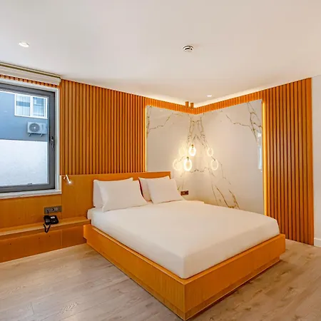 Hotel Dulcet *