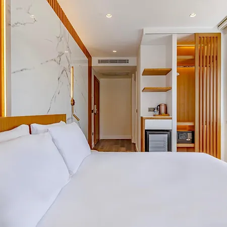 Hotel Dulcet *