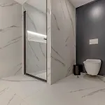 Dulcet Hotel