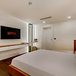 Hotel Dulcet