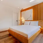 Hotel Dulcet
